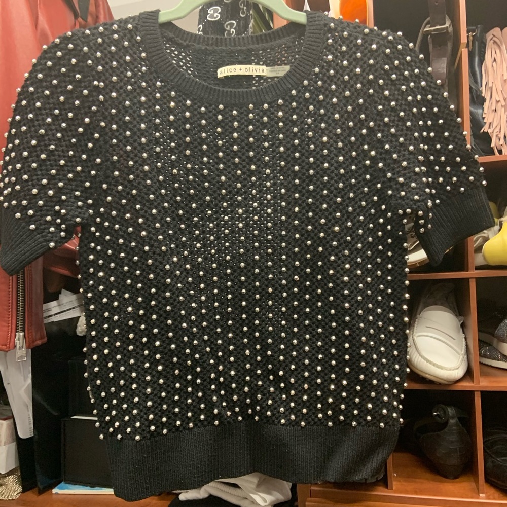 Alice and Olivia sweater size S